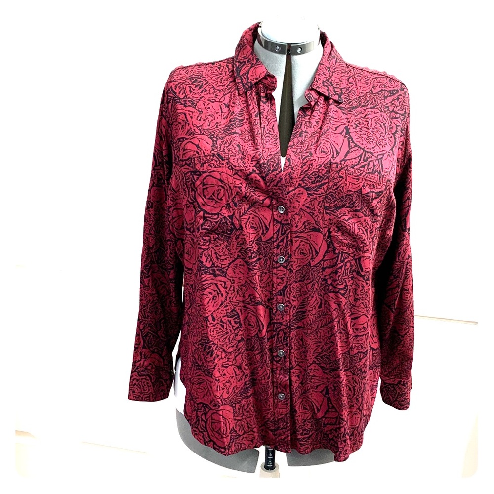 Women’s Rock & Republic Roll sleeve dress shirt